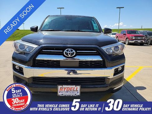 Used 2022 Toyota 4Runner Limited AWD/4WD image 7