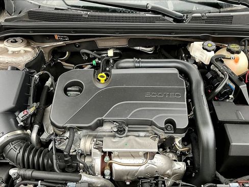 Used 2024 Chevrolet Malibu LT FWD image 29