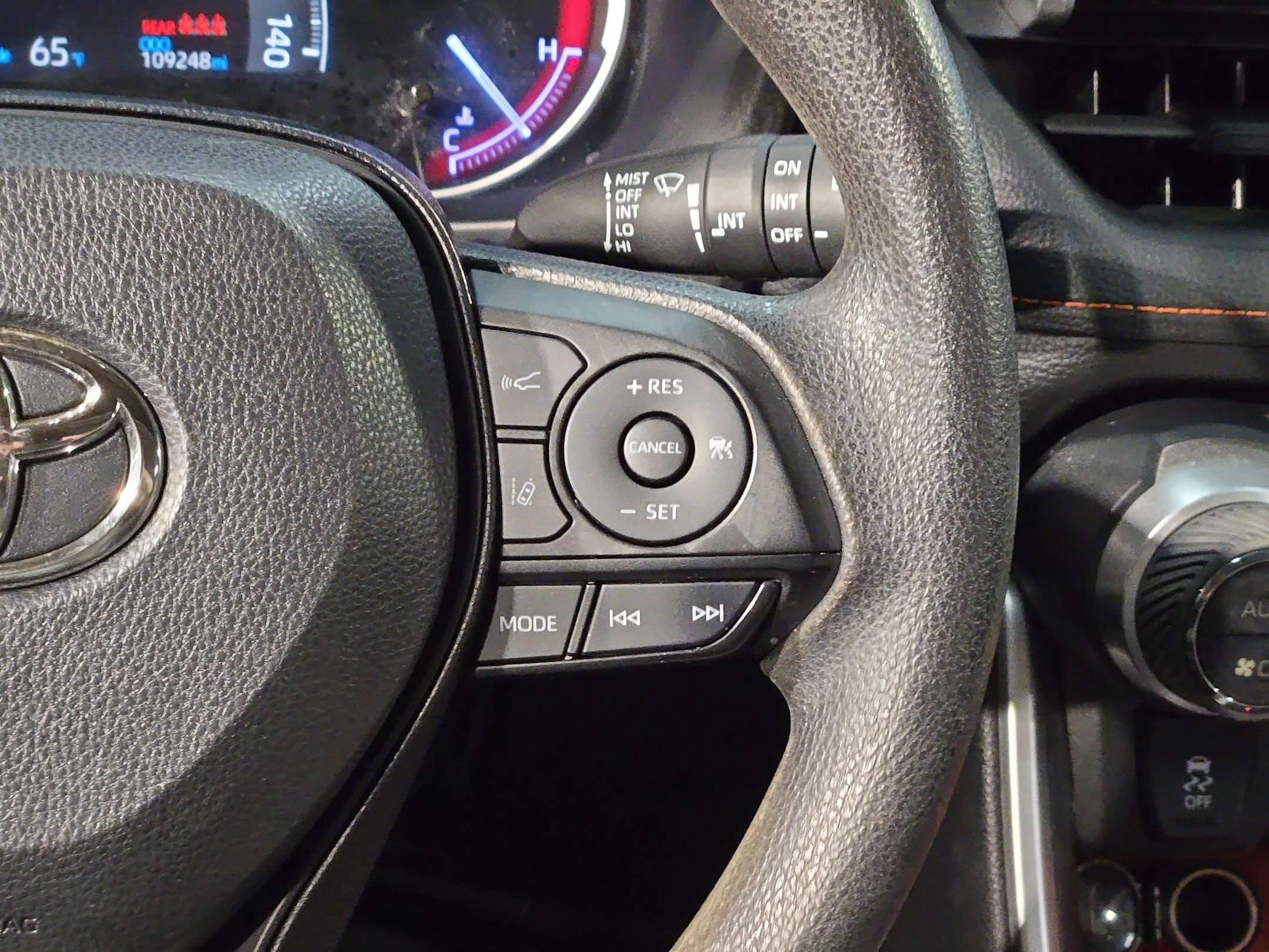 Used 2019 Toyota RAV4 Adventure AWD/4WD image 28