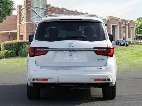 Used 2024 INFINITI QX80 Sensory image 5