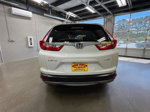 Used 2017 Honda CR-V EX image 4