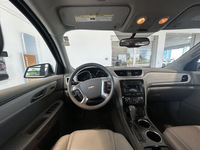 Used 2016 Chevrolet Traverse LT