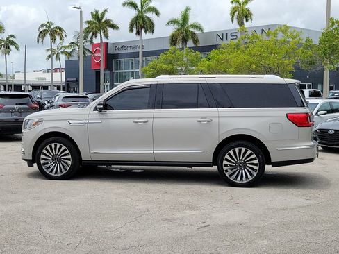 Used 2020 Lincoln Navigator L Reserve w/ Luxury Package AWD/4WD image 8