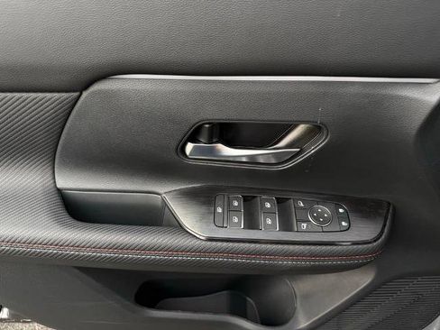 New 2026 Nissan Kicks SR w/ Cold Weather Package image 19