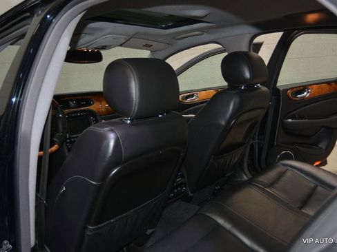Used 2004 Jaguar XJ8 RWD image 20