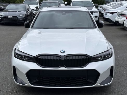 Used 2023 BMW 330i Sedan w/ M Sport Package RWD image 11