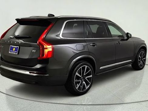 Certified 2023 Volvo XC90 B5 Plus w/ Protection Package Premier AWD/4WD image 7