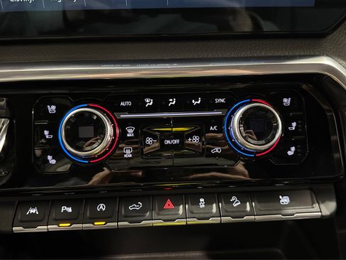 Used 2022 GMC Sierra 1500 Denali image 35