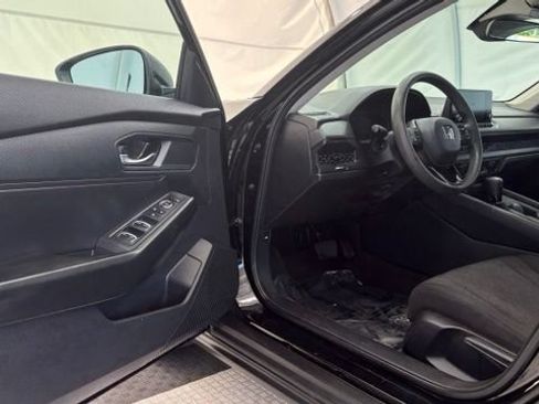 Used 2023 Honda Accord LX image 31