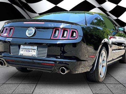 Used 2014 Ford Mustang GT RWD image 2