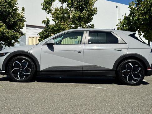 Used 2024 Hyundai Ioniq 5 SEL RWD image 7