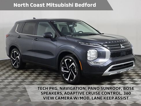 Used 2024 Mitsubishi Outlander SE AWD/4WD image 1