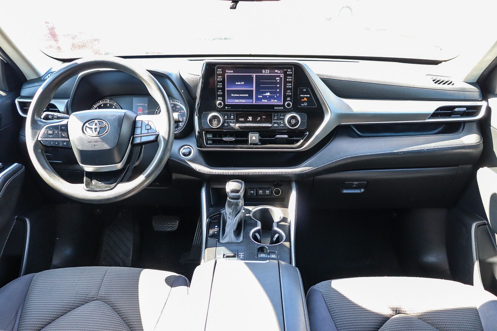 Certified 2021 Toyota Highlander L FWD image 15