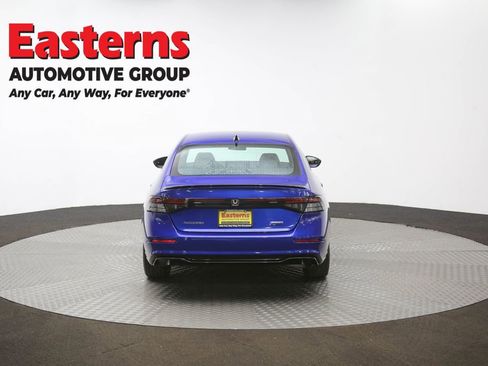 Used 2025 Honda Accord Sport image 38