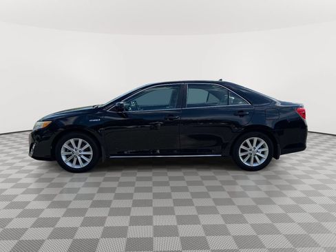 Used 2012 Toyota Camry XLE w/ Leather Pkg FWD image 4