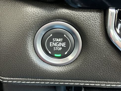 Used 2024 Chevrolet Colorado LT w/ LT Convenience Package II image 22