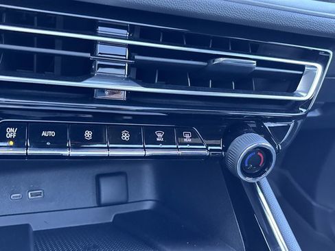 New 2026 Chevrolet Traverse LT w/ Enhanced Driving Package image 40