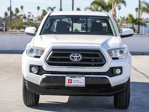 Certified 2020 Toyota Tacoma SR5 image 4