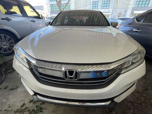 Used 2016 Honda Accord Sport image 33