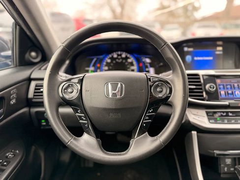 Used 2015 Honda Accord EX-L image 32