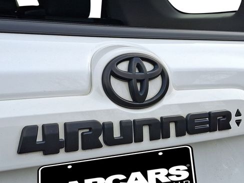 Used 2022 Toyota 4Runner SR5 Premium w/ Moonroof Package image 31