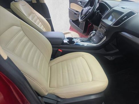 Used 2018 Ford Edge SEL w/ Equipment Group 201A FWD image 19
