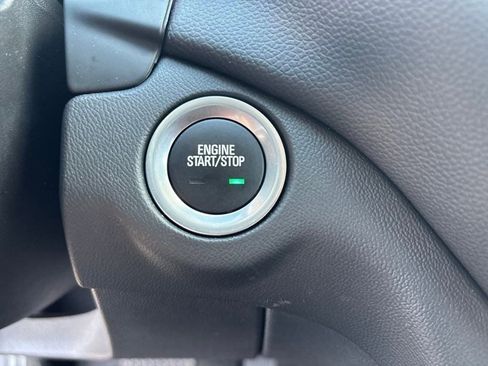 Used 2023 Chevrolet Equinox LT image 21