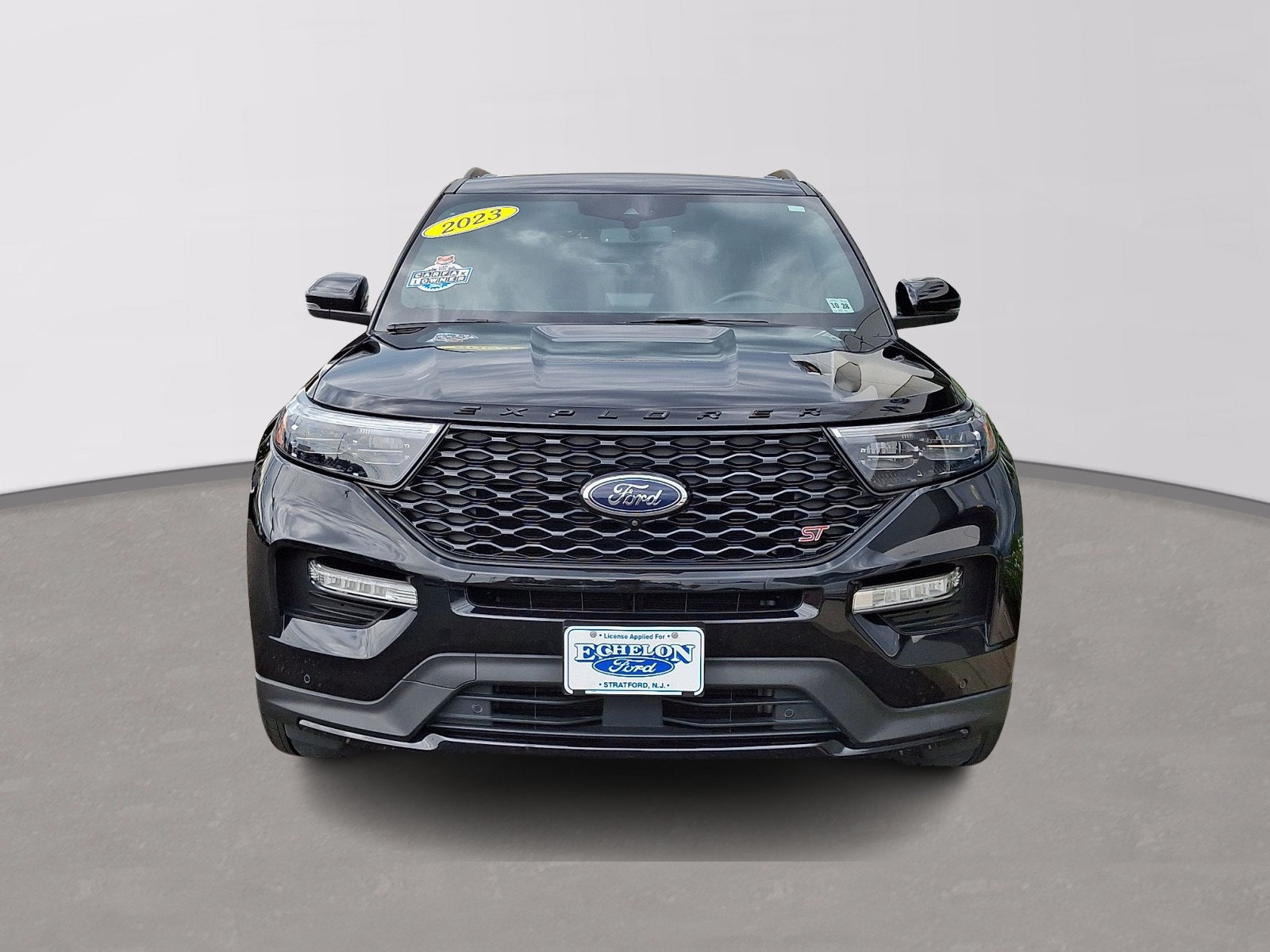 Certified 2023 Ford Explorer ST w/ Equipment Group 401A AWD/4WD image 2