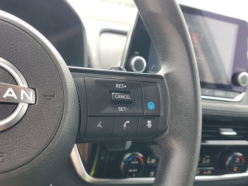Used 2022 Nissan Rogue SV AWD/4WD image 24