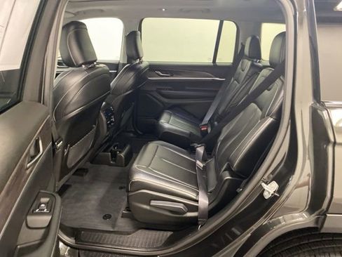 Used 2023 Jeep Grand Cherokee L Limited AWD/4WD image 23