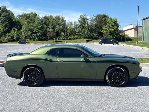 Used 2023 Dodge Challenger SXT AWD/4WD image 8