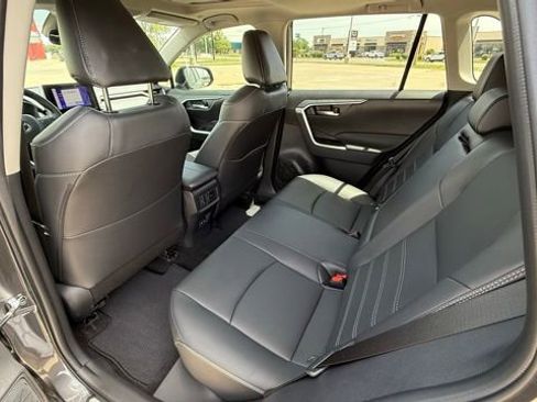 Used 2025 Toyota RAV4 XLE Premium FWD image 22