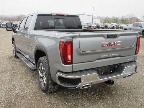 New 2026 GMC Sierra 1500 SLT w/ SLT Premium Plus Package image 9