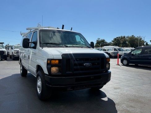Used 2009 Ford E-350 and Econoline 350 Super Duty image 3
