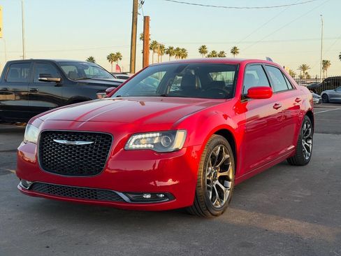 Used 2015 Chrysler 300 S image 1