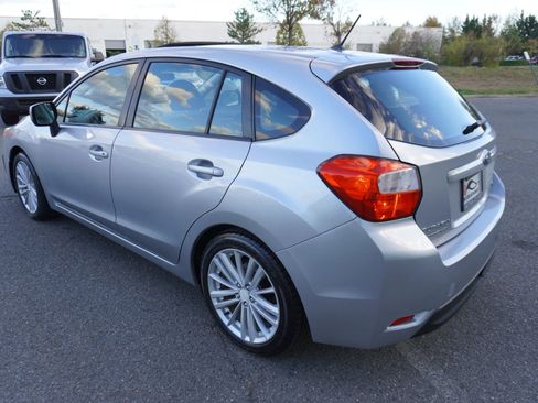Used 2012 Subaru Impreza 2.0i Premium image 5