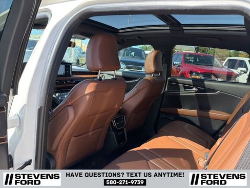 Used 2021 Lincoln Nautilus Reserve image 32