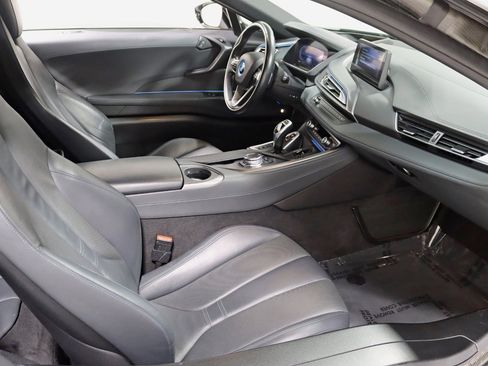 Used 2016 BMW i8 image 33