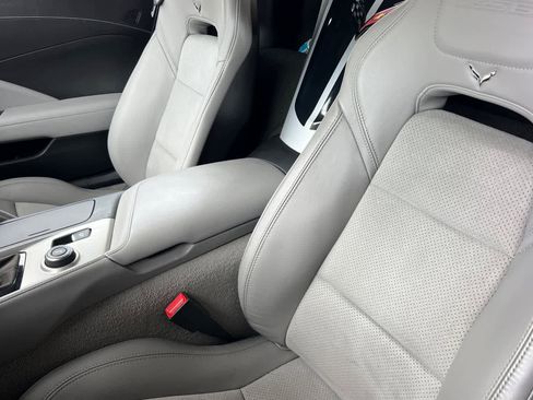 Used 2018 Chevrolet Corvette Z06 RWD image 5