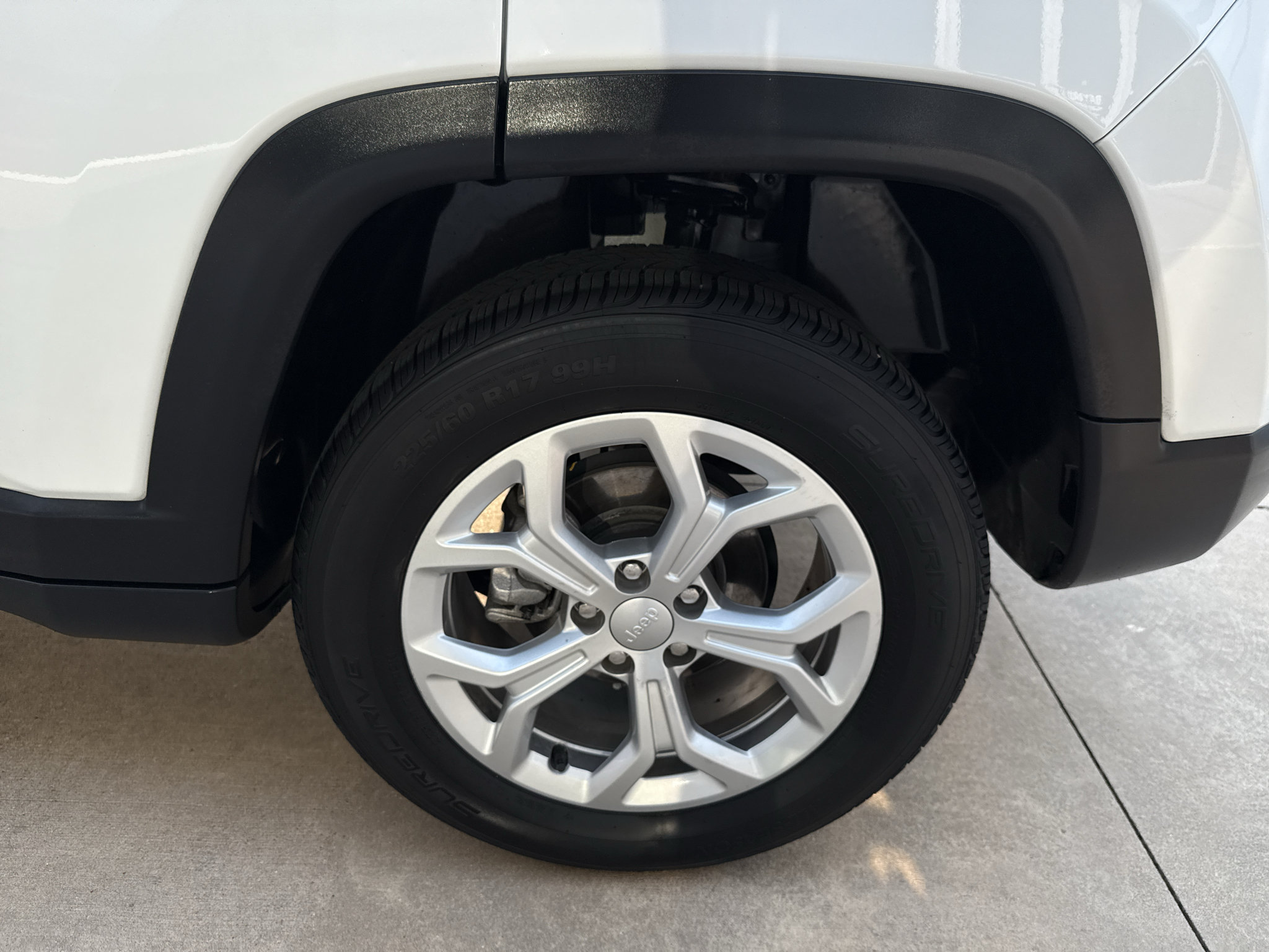 Used 2024 Jeep Compass Latitude AWD/4WD image 12