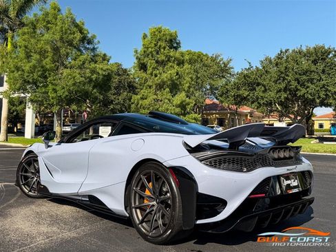 Used 2021 McLaren 765LT RWD image 44