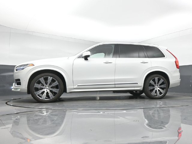 Used 2024 Volvo XC90 B6 Ultimate w/ Protection Package Premier AWD/4WD image 13