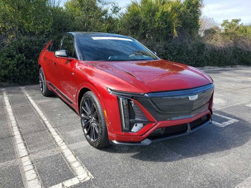 Certified 2026 Cadillac Lyriq V image 4