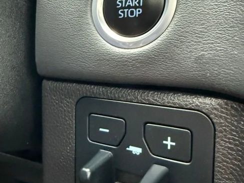 Used 2024 Toyota Tundra Platinum image 29