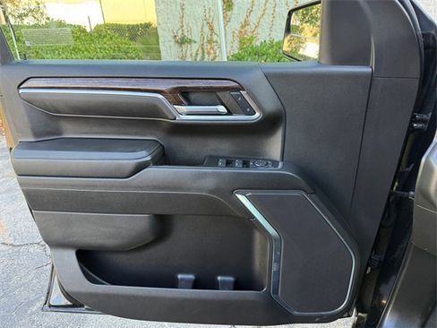 Used 2024 GMC Sierra 1500 Elevation image 11