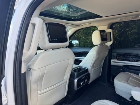 Used 2019 Ford Expedition Max Platinum AWD/4WD image 23