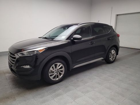 Used 2017 Hyundai Tucson SE w/ SE Popular Package 02 FWD image 2
