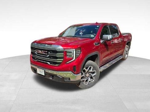Used 2025 GMC Sierra 1500 SLT w/ SLT Premium Plus Package AWD/4WD image 3