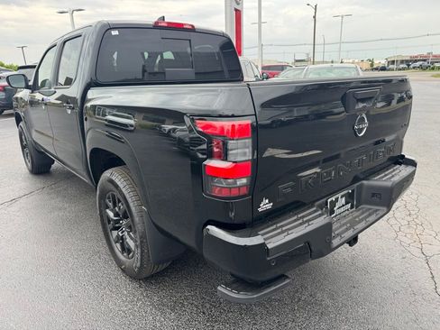 New 2026 Nissan Frontier SV AWD/4WD image 3