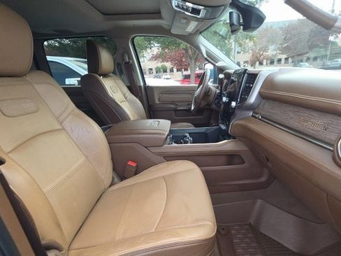 Used 2024 RAM 3500 Limited image 4